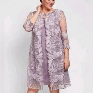 Alex Evenings Floral Lace Dress - size 16